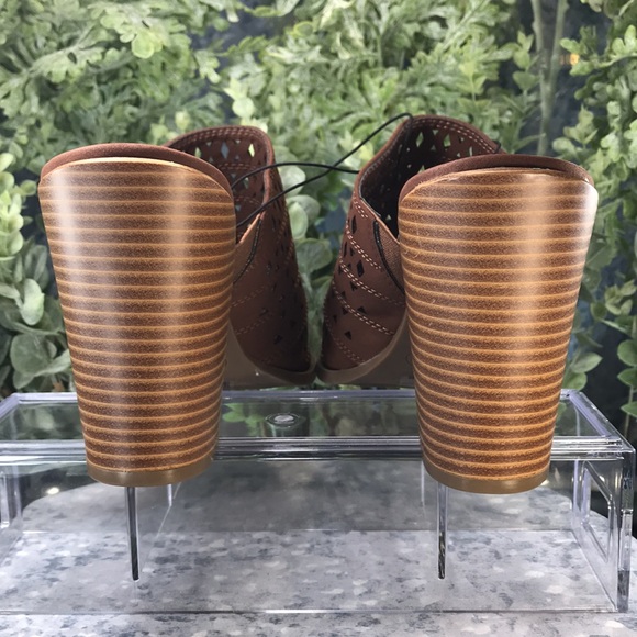 A.N.A Hiro Chocolate Laser Cut Pointed Toe Dress Mules 3.75” Heels WMS 9M✨NWT✨ - Picture 5 of 12